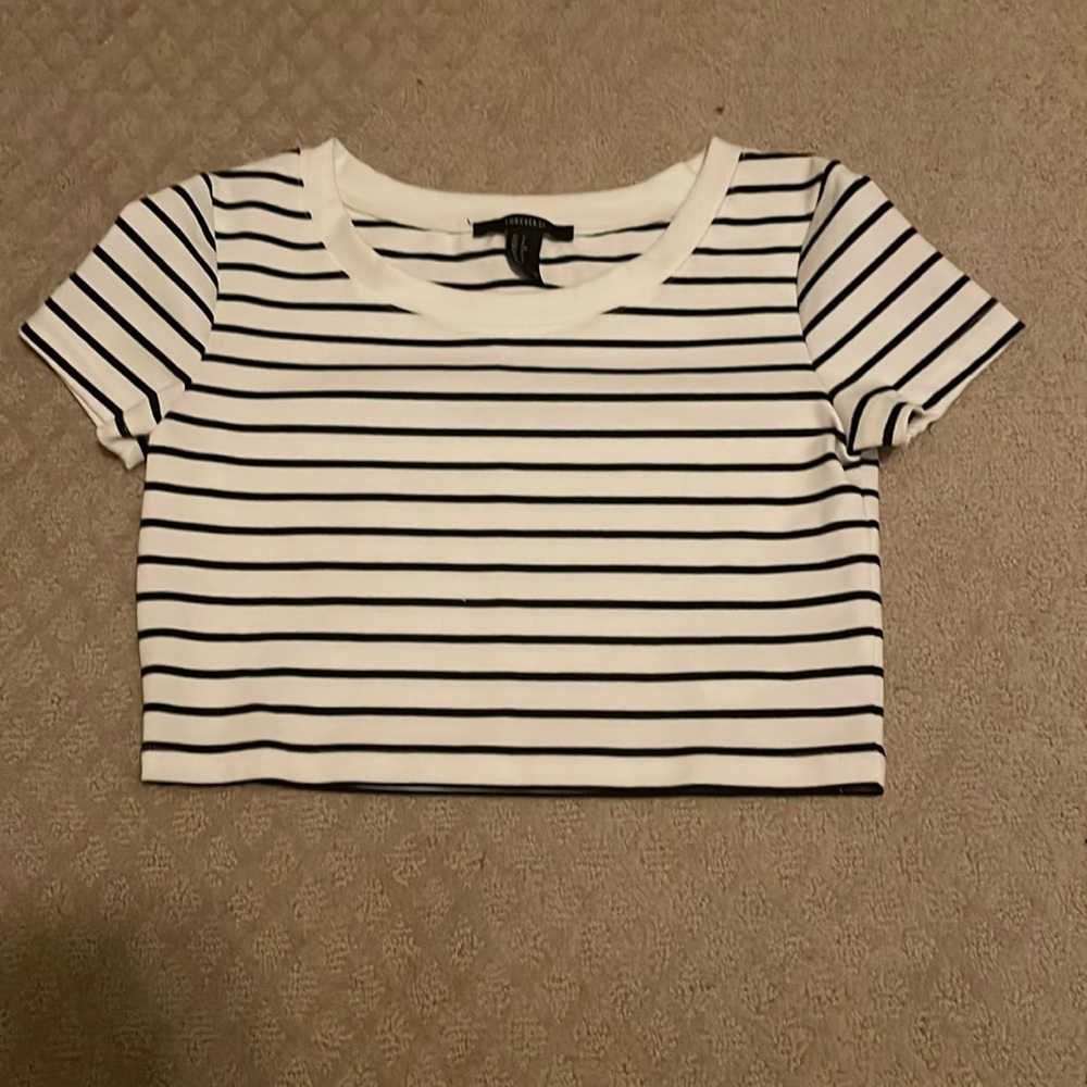 Forever 21 black and white stripe crop top
